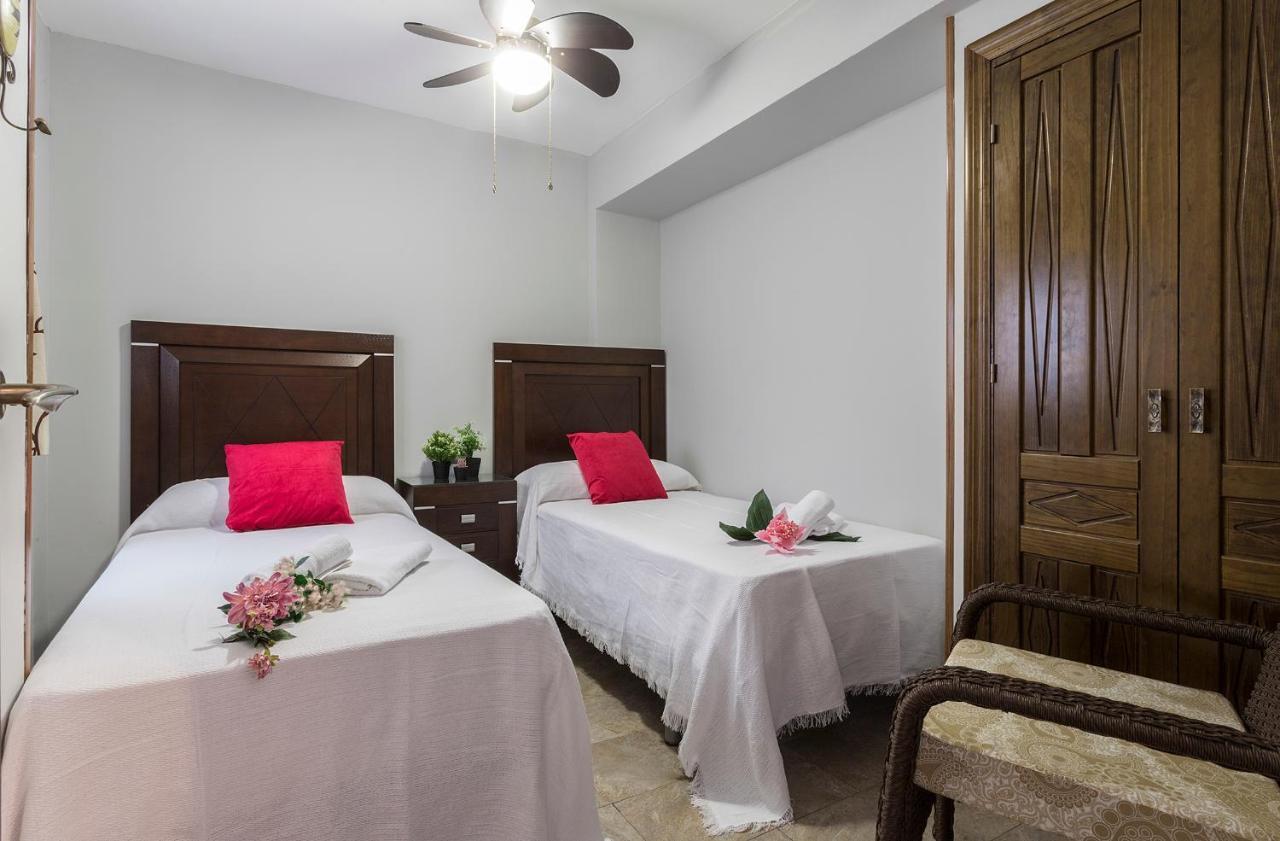 Paseo Maritimo Victoria 2 Rooms カディス エクステリア 写真